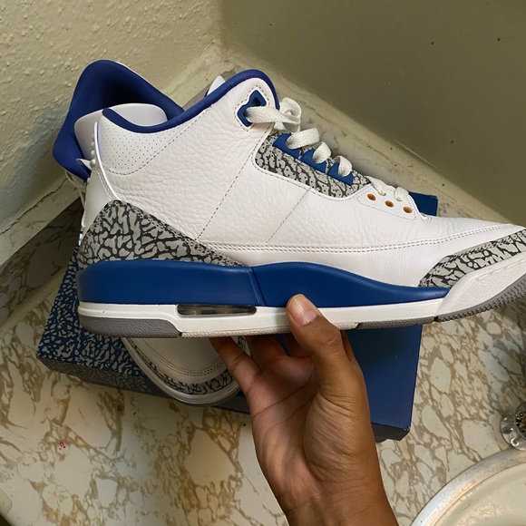 Air Jordan 3 Retro ‘Washington Wizards’ White Blue, size 10 with box - Picture 6 of 9